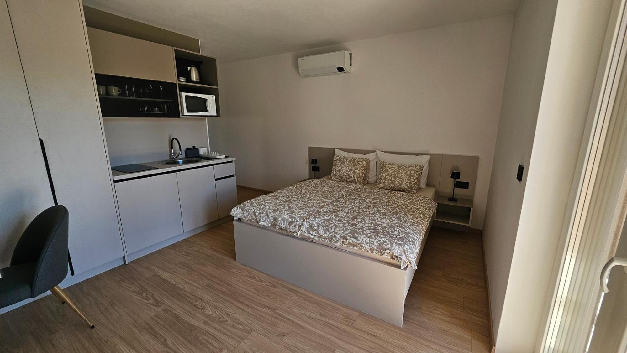 Richi Rooms & App Funtana Eksteriør billede