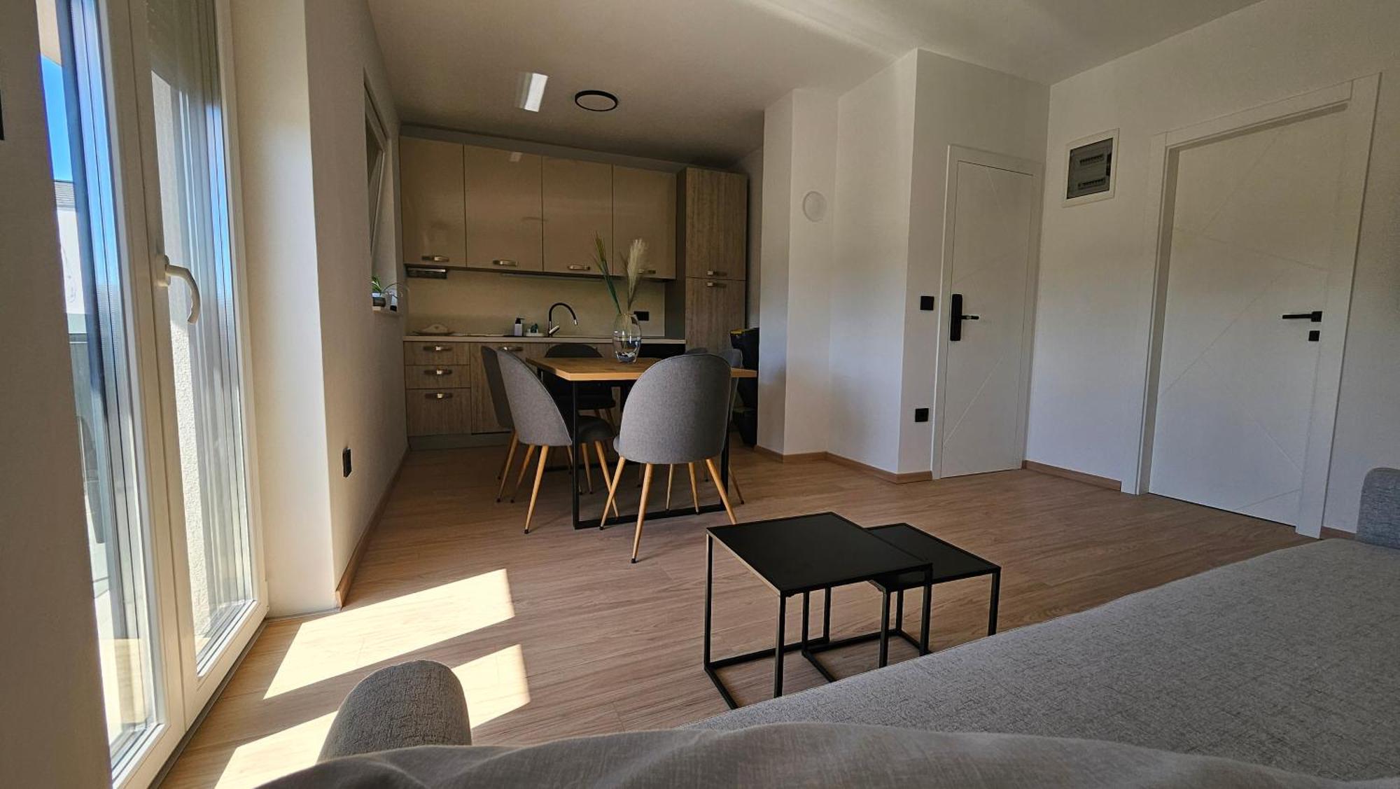Richi Rooms & App Funtana Eksteriør billede