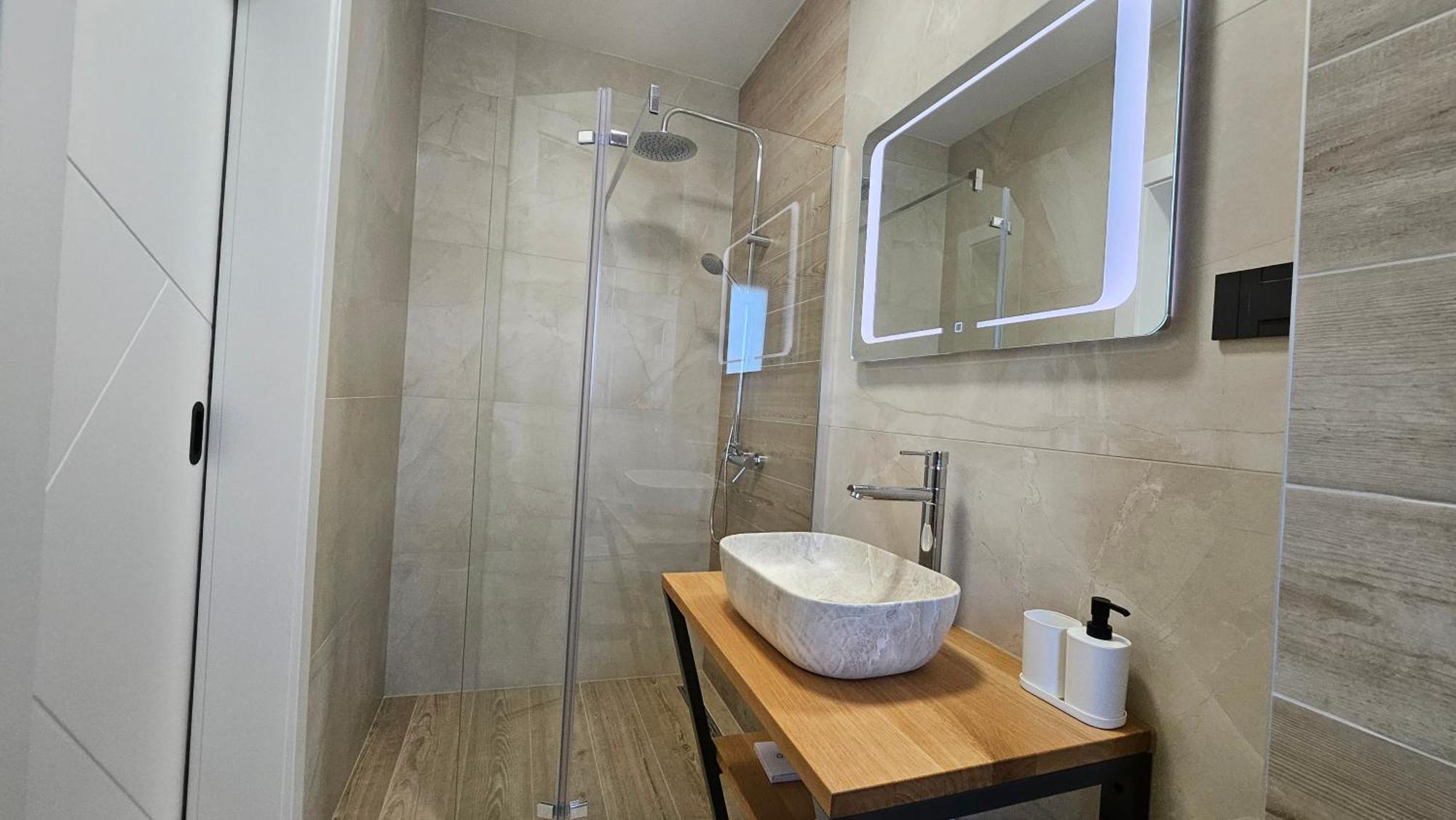 Richi Rooms & App Funtana Eksteriør billede